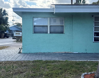 299 Se 12th Avenue - Photo Thumbnail 17