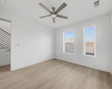 2925 Spruce Valley Lane - Photo Thumbnail 32