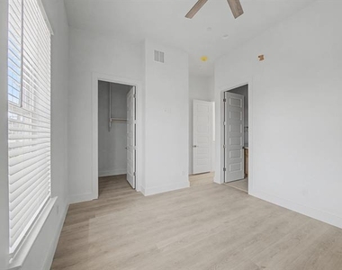 2925 Spruce Valley Lane - Photo Thumbnail 26
