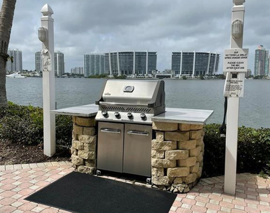 18260 N Bay Road - Photo Thumbnail 43
