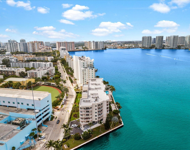 18260 N Bay Road - Photo Thumbnail 40