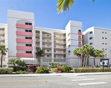 18260 N Bay Road - Photo Thumbnail 42