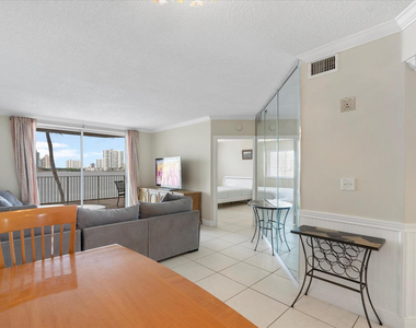18260 N Bay Road - Photo Thumbnail 23