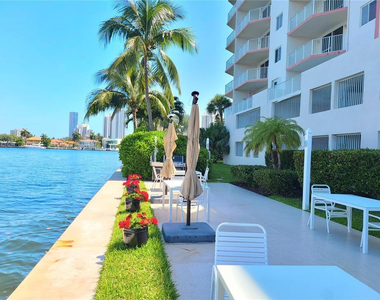 18260 N Bay Road - Photo Thumbnail 52