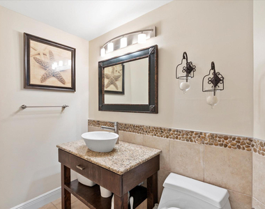 18260 N Bay Road - Photo Thumbnail 25
