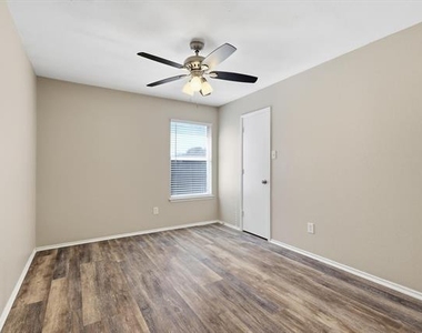7733 Liz Lane - Photo Thumbnail 21