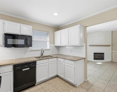 7733 Liz Lane - Photo Thumbnail 9