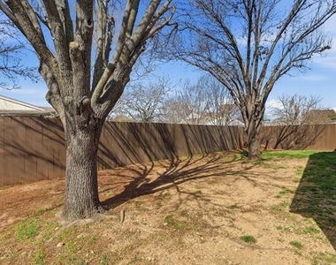 7733 Liz Lane - Photo Thumbnail 22