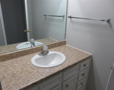 3901 William Street - Photo Thumbnail 15