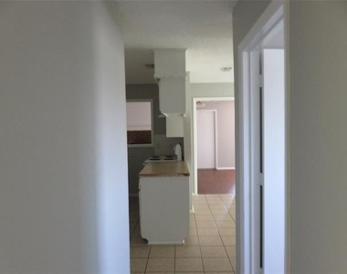 3901 William Street - Photo Thumbnail 16