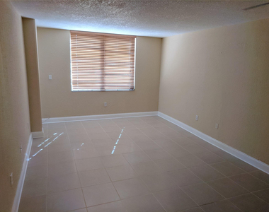1250 Ne 125th Street - Photo Thumbnail 2