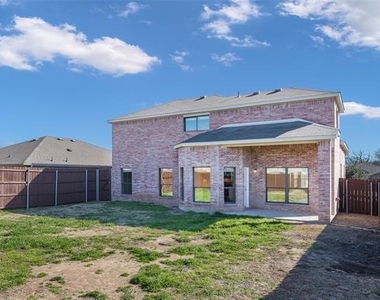826 Hazels Way - Photo Thumbnail 24