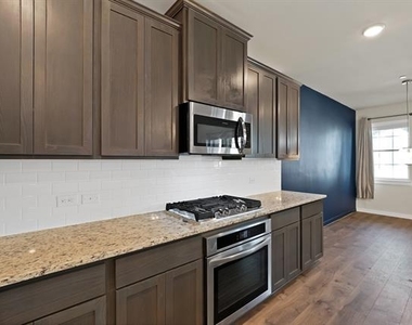 6610 Baritone Court - Photo Thumbnail 7