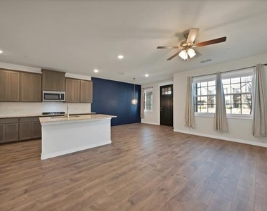 6610 Baritone Court - Photo Thumbnail 10