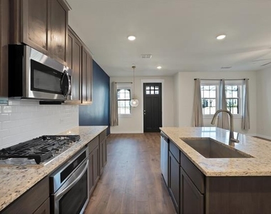 6610 Baritone Court - Photo Thumbnail 8