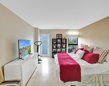 1361 S Ocean Bl - Photo Thumbnail 37