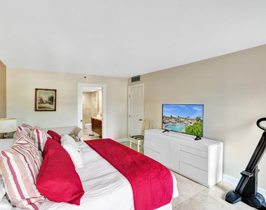 1361 S Ocean Bl - Photo Thumbnail 40