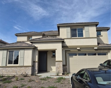 748 Spyglass Court - Photo Thumbnail 4