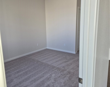 748 Spyglass Court - Photo Thumbnail 3