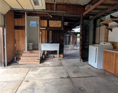 546 Griswold Avenue - Photo Thumbnail 42