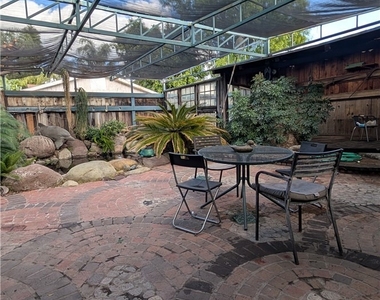 546 Griswold Avenue - Photo Thumbnail 27