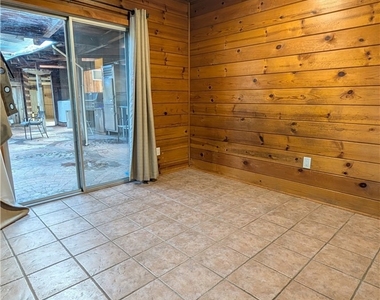 546 Griswold Avenue - Photo Thumbnail 18