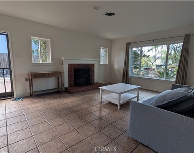 546 Griswold Avenue - Photo Thumbnail 5