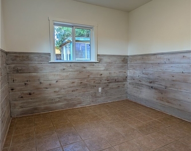 546 Griswold Avenue - Photo Thumbnail 23