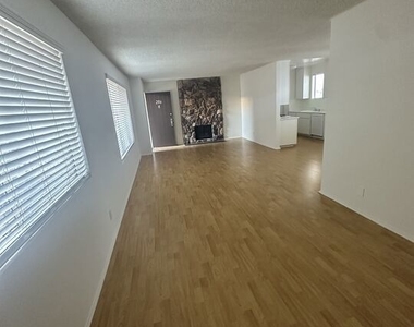 11525 Rochester Avenue - Photo Thumbnail 6