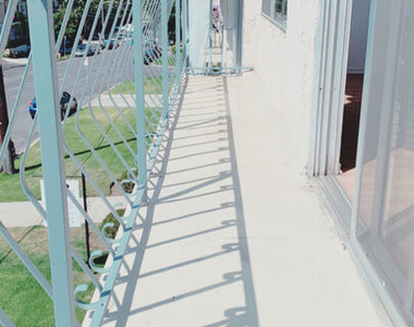 11081 Rose Avenue - Photo Thumbnail 7