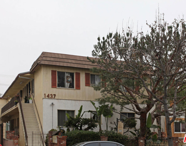 1437 11th Street - Photo Thumbnail 1
