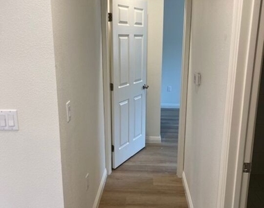 6911 Agnes Avenue - Photo Thumbnail 4