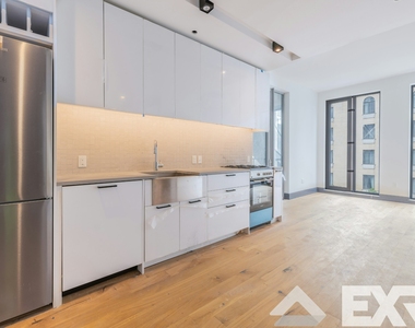 42-22 27th Street - Photo Thumbnail 2