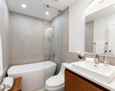 2051 Ne Ocean Boulevard - Photo Thumbnail 10