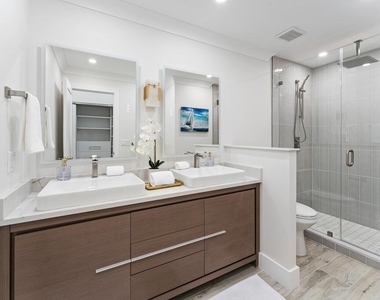 2051 Ne Ocean Boulevard - Photo Thumbnail 9