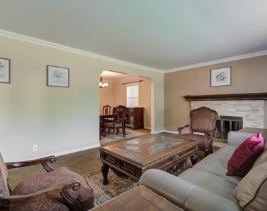 74 Mulberry Avenue - Photo Thumbnail 3