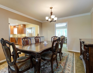 74 Mulberry Avenue - Photo Thumbnail 4