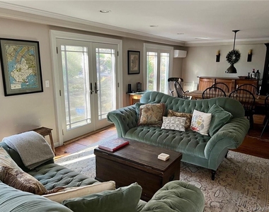 19 Mill Lane - Photo Thumbnail 3