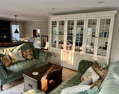 19 Mill Lane - Photo Thumbnail 4