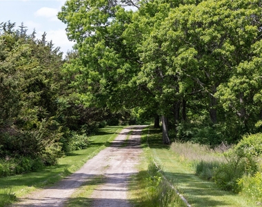 2840 Stars Road - Photo Thumbnail 27