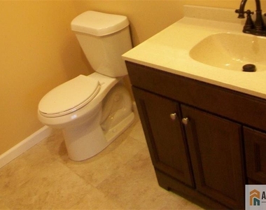 1209 Harbor Club Drive - Photo Thumbnail 14