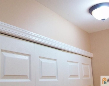 1209 Harbor Club Drive - Photo Thumbnail 13