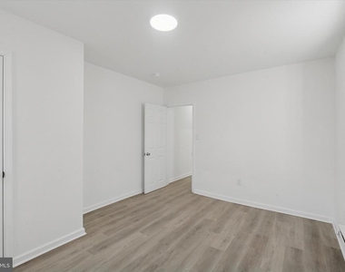 3827 Cambridge Street - Photo Thumbnail 2