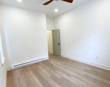 1335 Colwyn Street - Photo Thumbnail 8