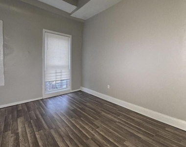 1701 N 20th Street - Photo Thumbnail 5