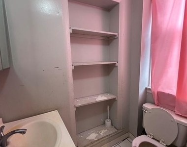 2215 S 7th Street - Photo Thumbnail 6