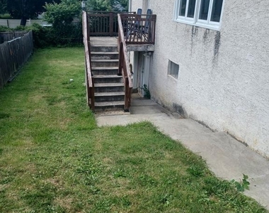 1572 Robinson Avenue - Photo Thumbnail 1