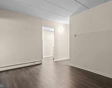 1575 W Street Road - Photo Thumbnail 6
