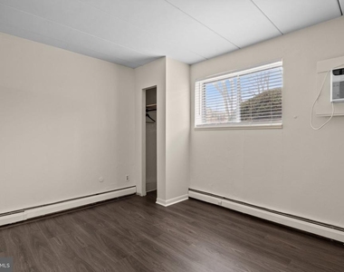 1575 W Street Road - Photo Thumbnail 8