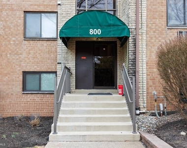 1575 W Street Road - Photo Thumbnail 2
